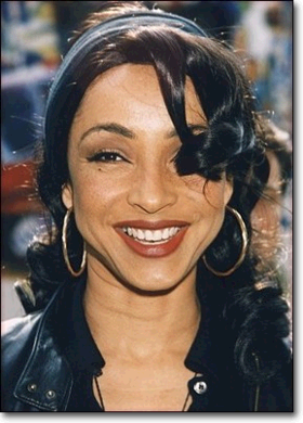 Photo Sade Adu